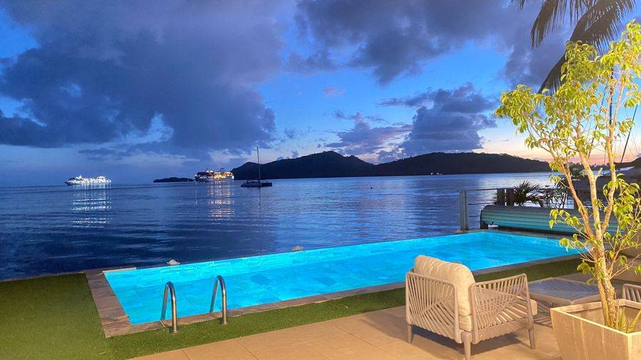 Dîner coucher de soleil sur le lagon — Bora Bora Water World